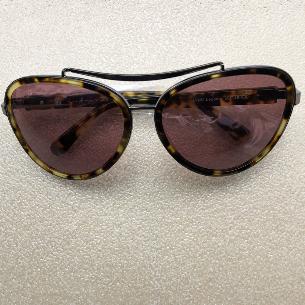 House of Harlow 1960 Lynn Leopard sunglasses